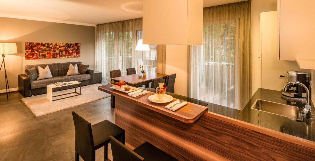 Hidalgo Suites Postal / Burgstall Buitenkant foto