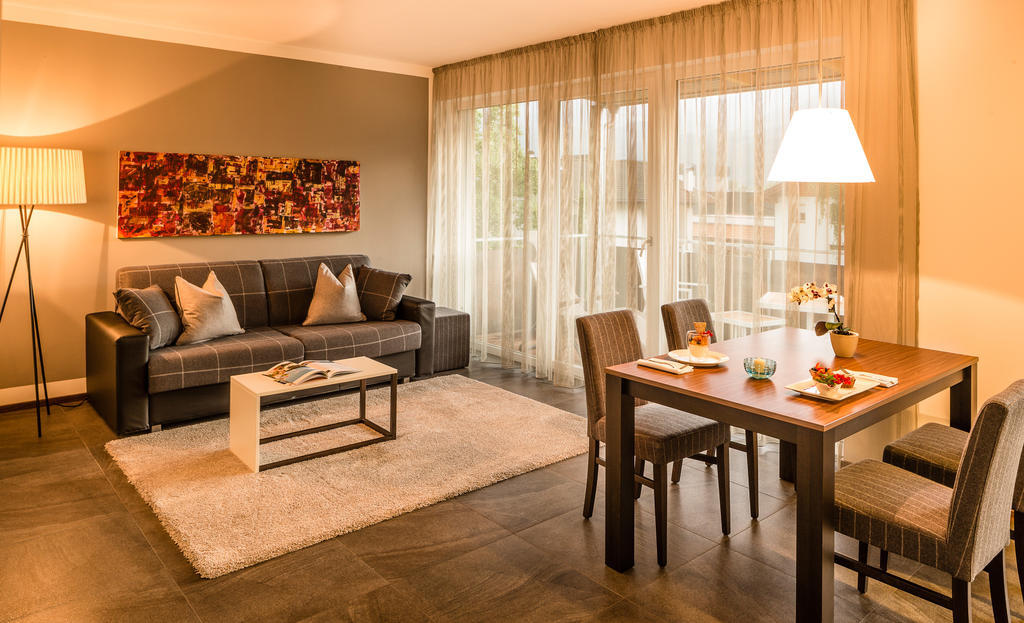 Hidalgo Suites Postal / Burgstall Buitenkant foto