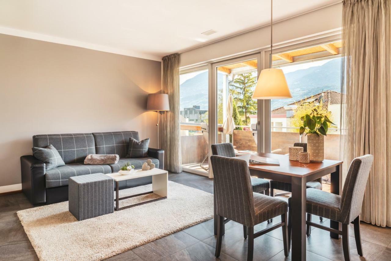 Hidalgo Suites Postal / Burgstall Buitenkant foto